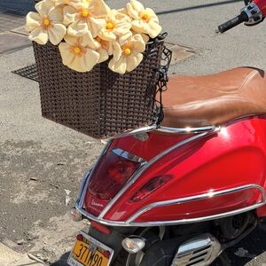 CJ Hendry 6 flower bouquet + stickers + ribbon